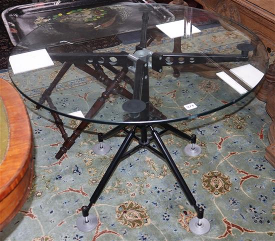 A Norman Foster for Tecno Nomos circular glass top table, W.90cm